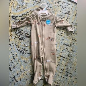 Carter’s 6 month onesie with hat